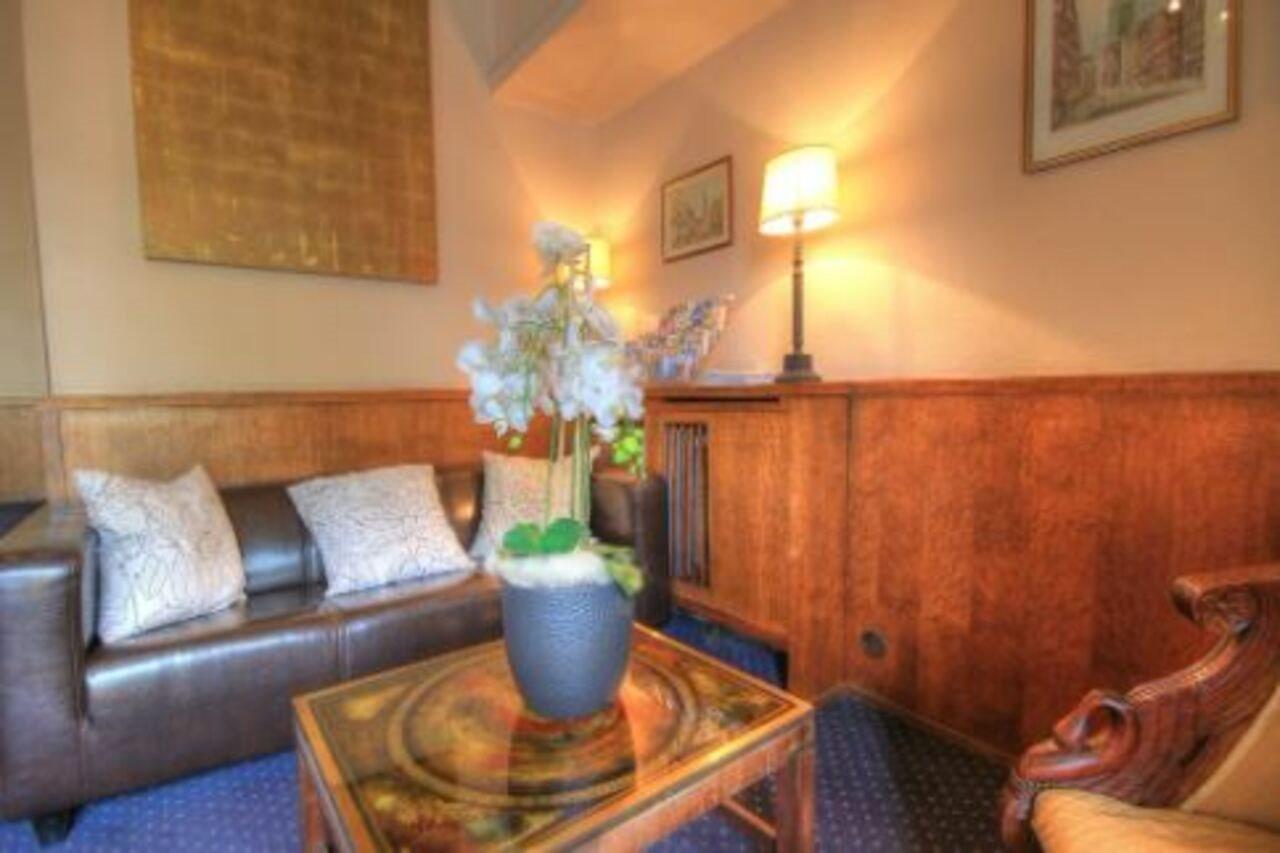 รีเลซา โฮเทล เบลวู อัน แดร์ อัลชเตอร์ Hotel ฮัมบูร์ก ภายนอก รูปภาพ