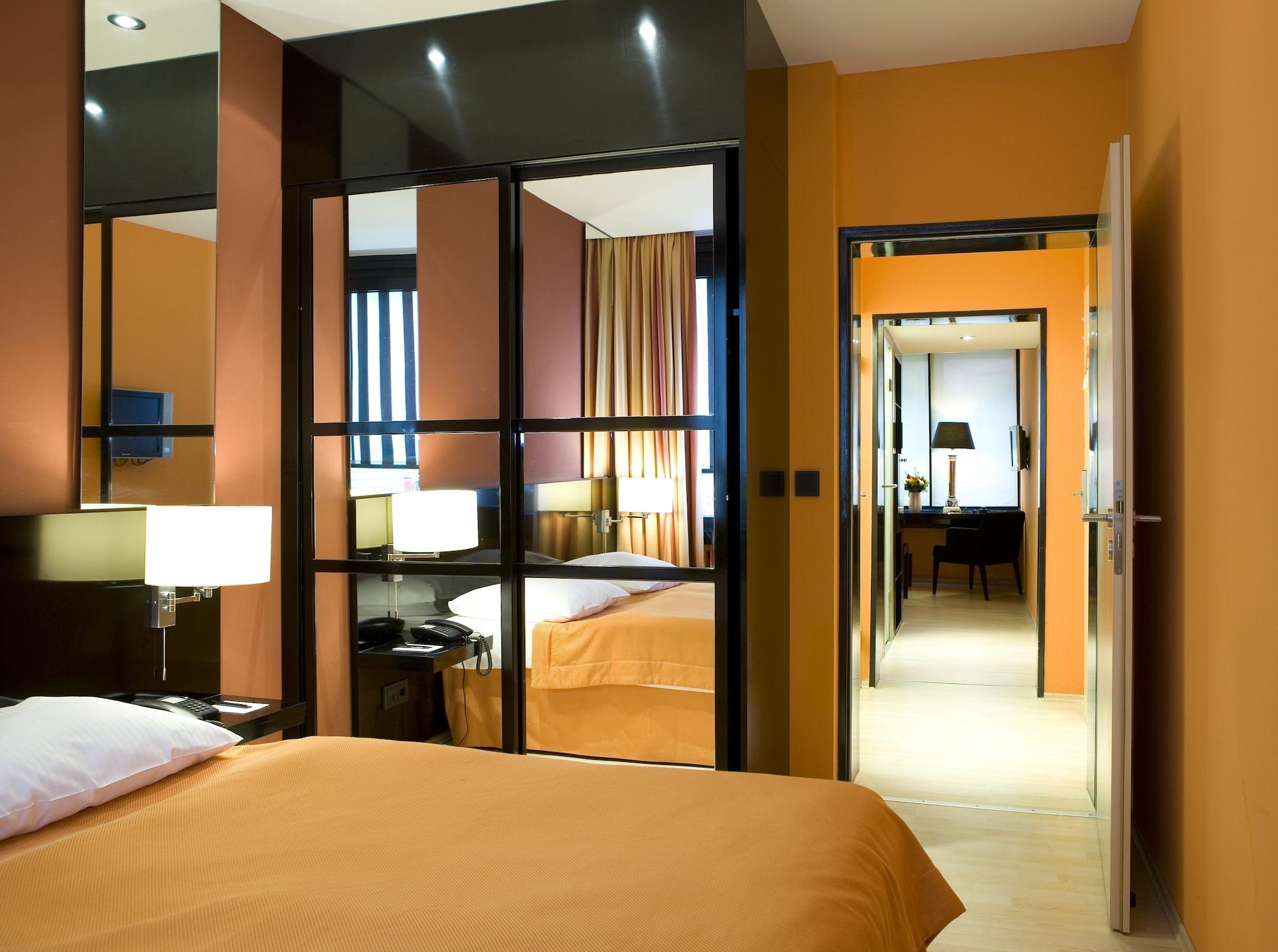 รีเลซา โฮเทล เบลวู อัน แดร์ อัลชเตอร์ Hotel ฮัมบูร์ก ภายนอก รูปภาพ