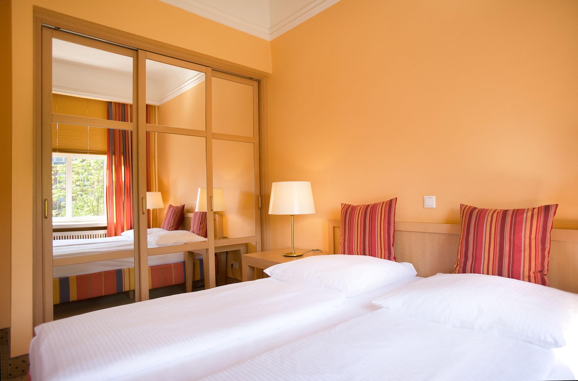 รีเลซา โฮเทล เบลวู อัน แดร์ อัลชเตอร์ Hotel ฮัมบูร์ก ภายนอก รูปภาพ