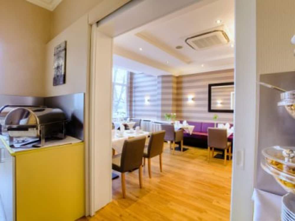 รีเลซา โฮเทล เบลวู อัน แดร์ อัลชเตอร์ Hotel ฮัมบูร์ก ภายนอก รูปภาพ