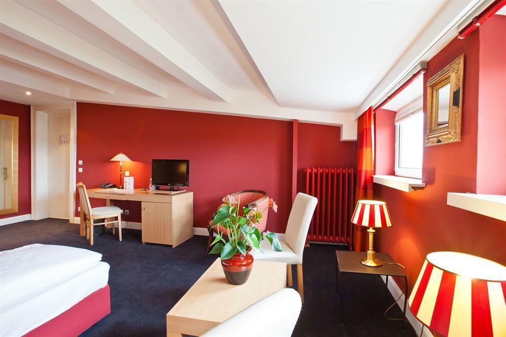 รีเลซา โฮเทล เบลวู อัน แดร์ อัลชเตอร์ Hotel ฮัมบูร์ก ภายนอก รูปภาพ