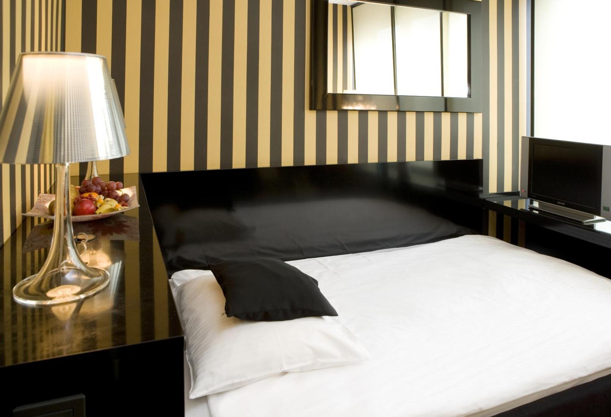 รีเลซา โฮเทล เบลวู อัน แดร์ อัลชเตอร์ Hotel ฮัมบูร์ก ห้อง รูปภาพ