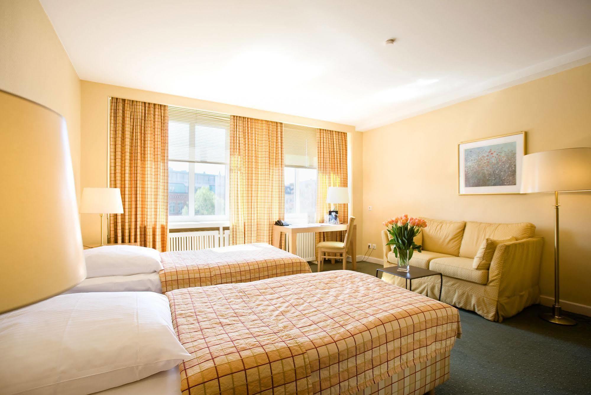 รีเลซา โฮเทล เบลวู อัน แดร์ อัลชเตอร์ Hotel ฮัมบูร์ก ห้อง รูปภาพ