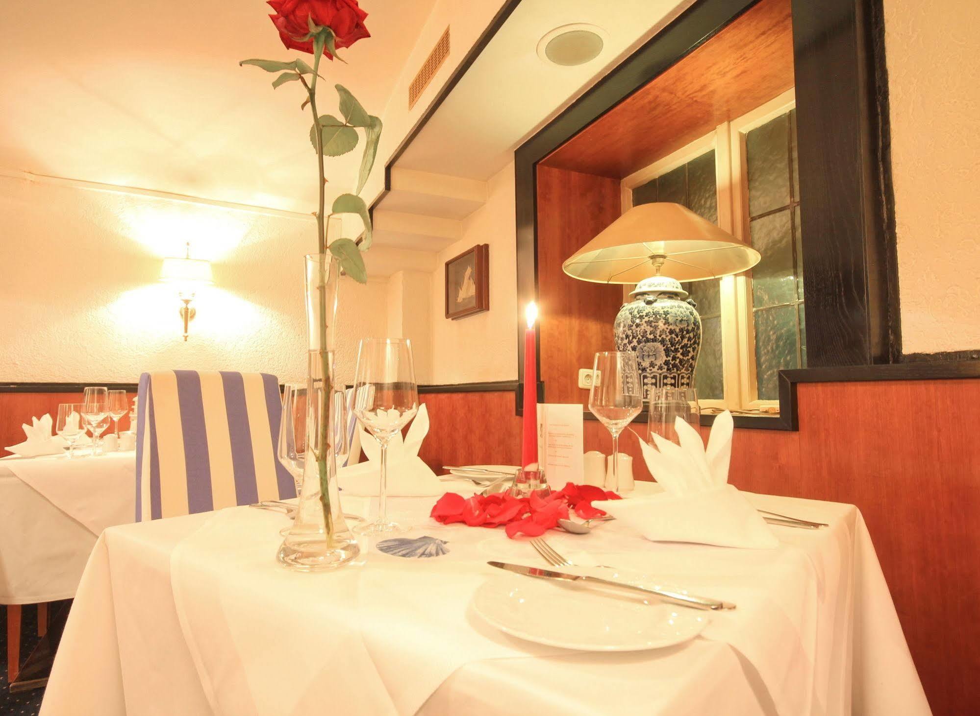 รีเลซา โฮเทล เบลวู อัน แดร์ อัลชเตอร์ Hotel ฮัมบูร์ก ภายนอก รูปภาพ
